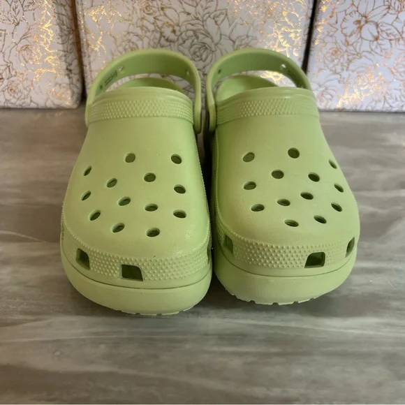 Crocs Iconic Comfort Light Green Women's Clog Slip-On Size 10. NWOT New - Picture 2 of 7